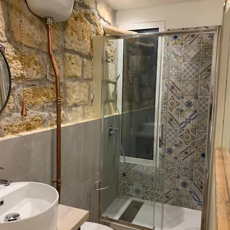Alle Antiche Mura Di Casa Professa * Palermo