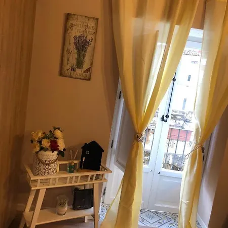 Alle Antiche Mura Di Casa Professa Palermo